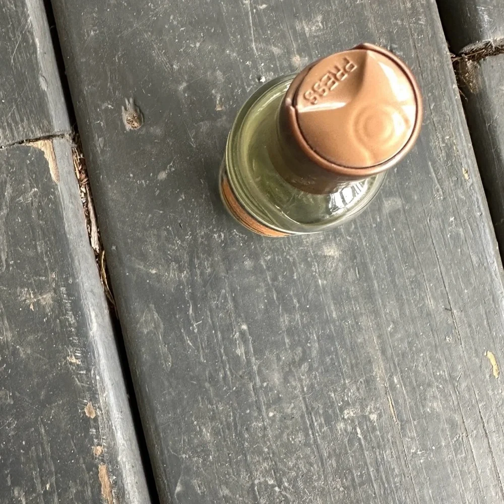 Patchouli & Orange Flower Hand Sanitizer- NEW, UNUSED! - Picture 5 of 5